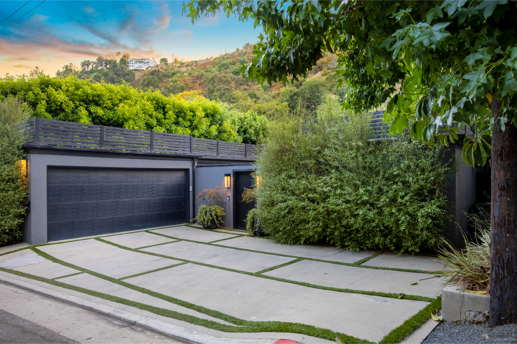 The Franklin Canyon — photo 3